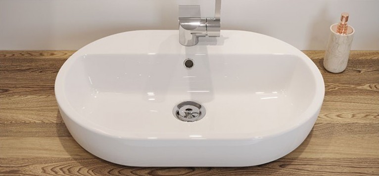 The washbasin: daily care in an elegant and functional bathroom